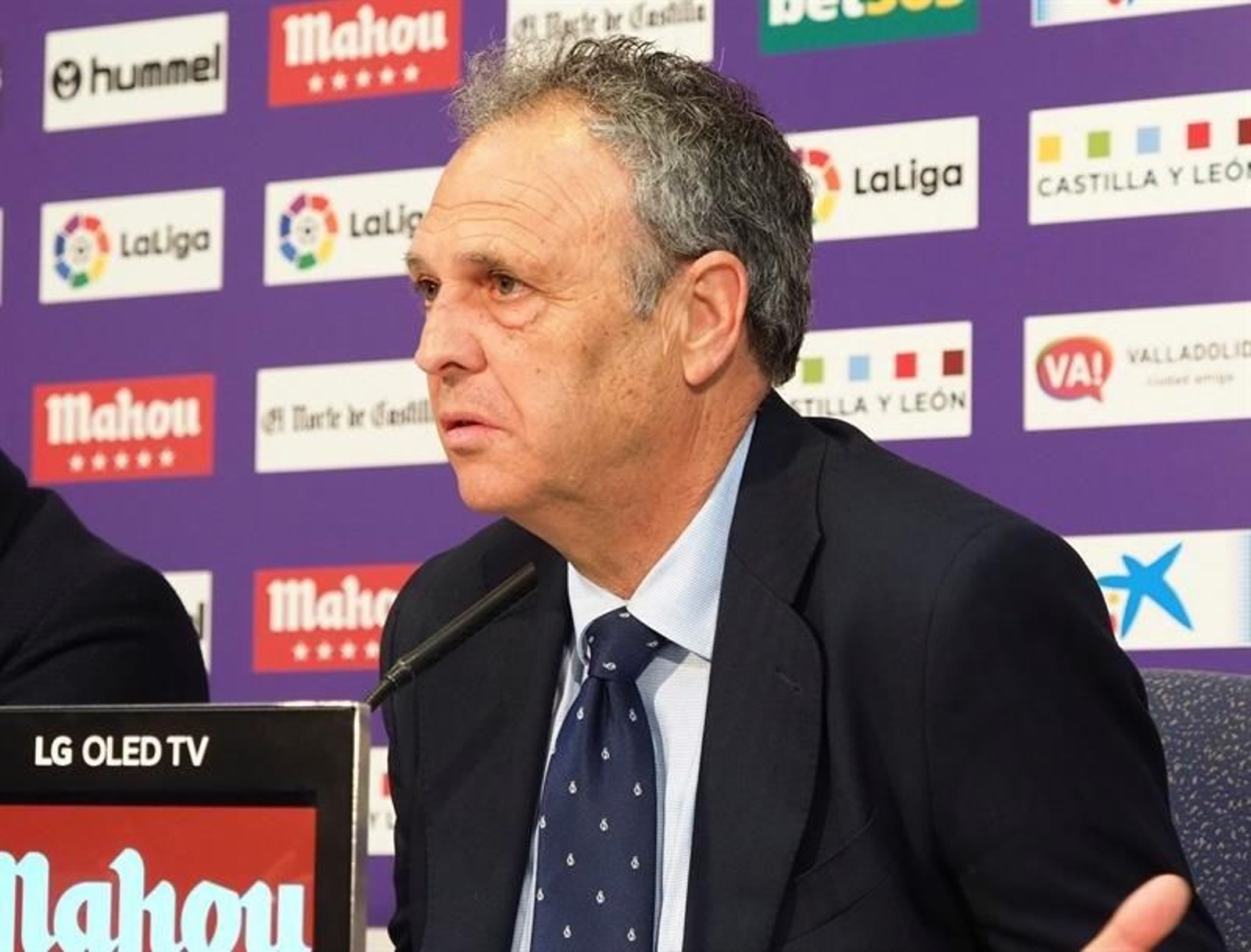 El técnico del Sevilla, Joaquín Caparrós