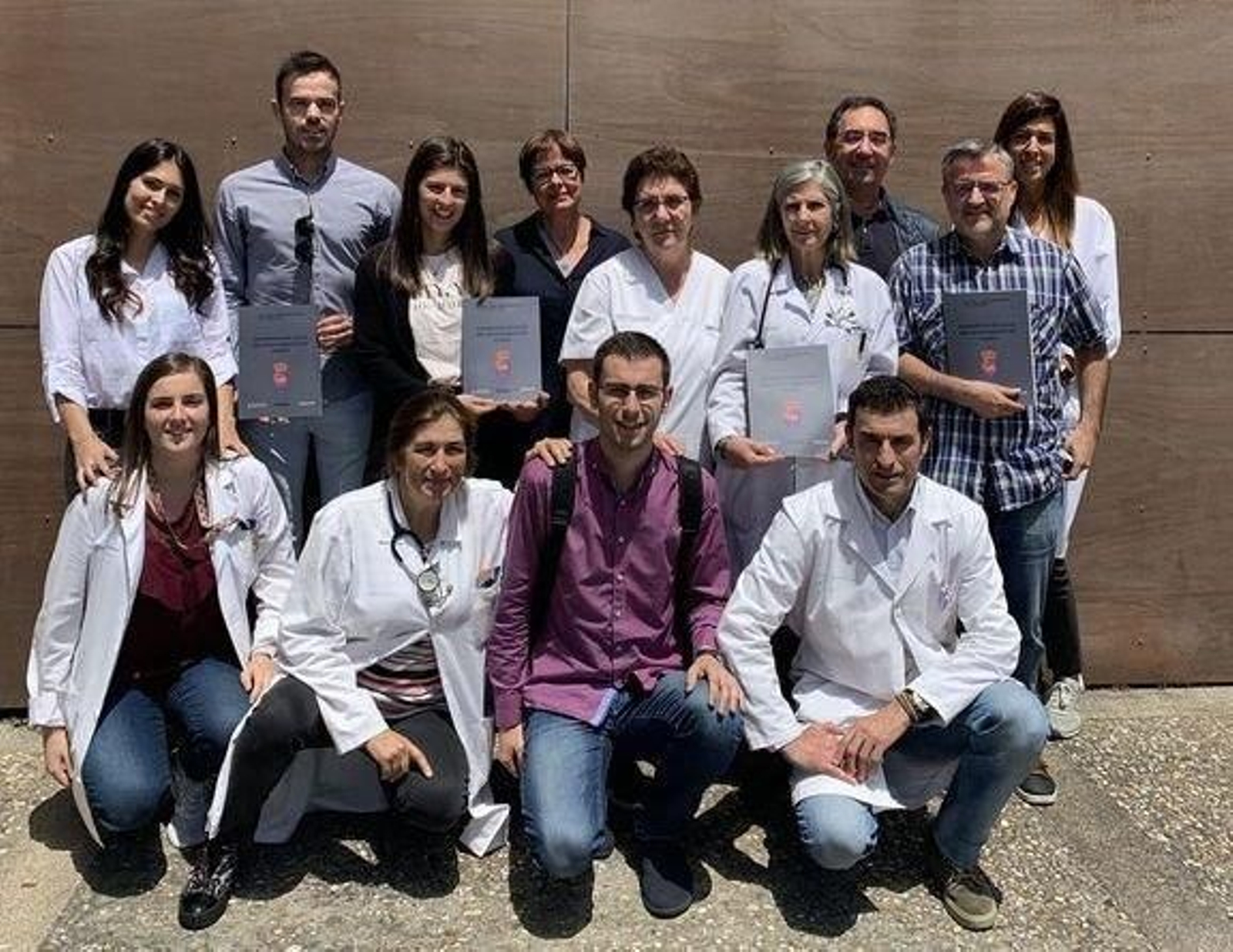 Conjunto de docentes que llevaron a cabo el estudio desde el complejo ubicado en A Xunqueira.