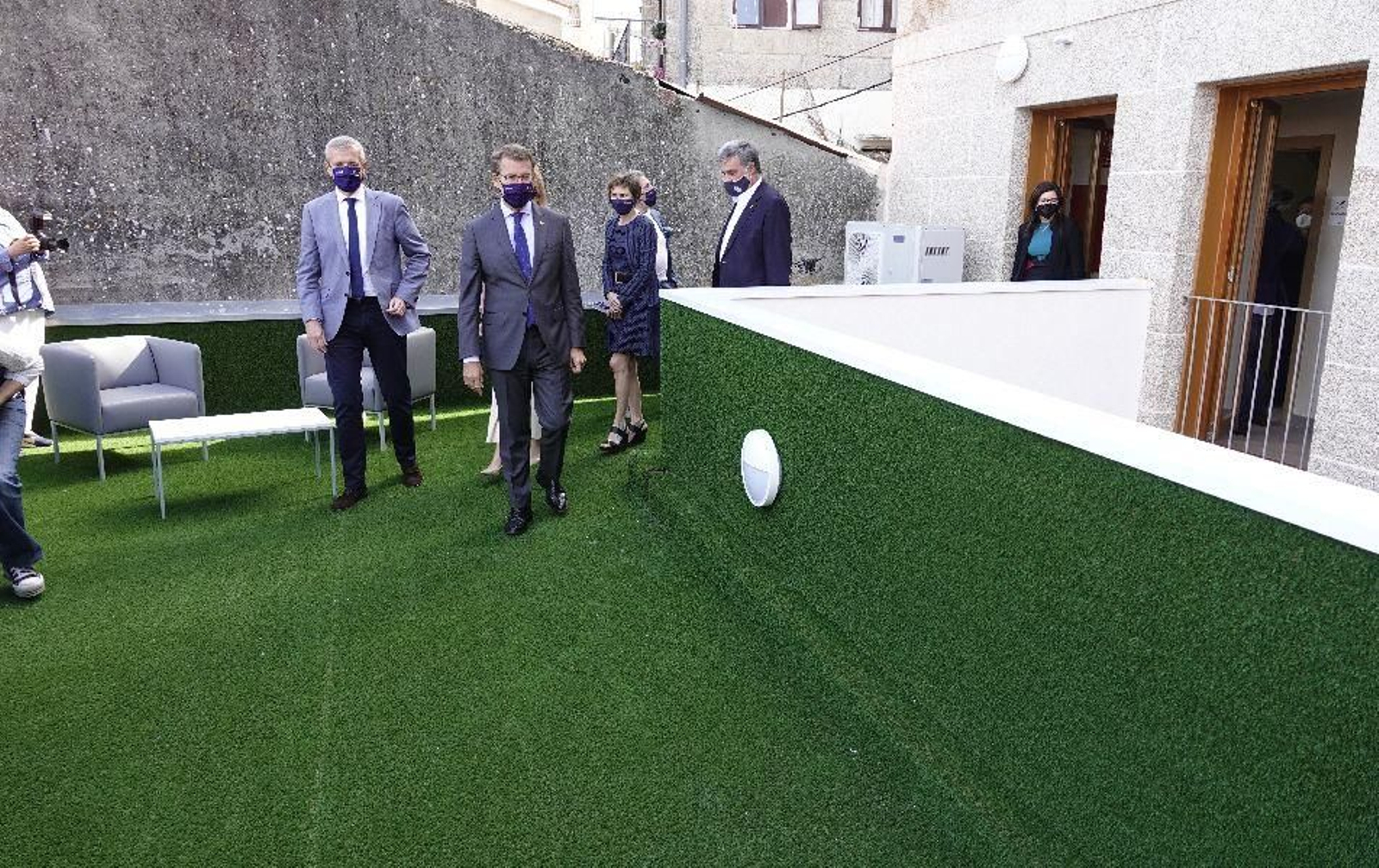 Así es el albergue de peregrinos de O Berbés por dentro // Vicente Alonso