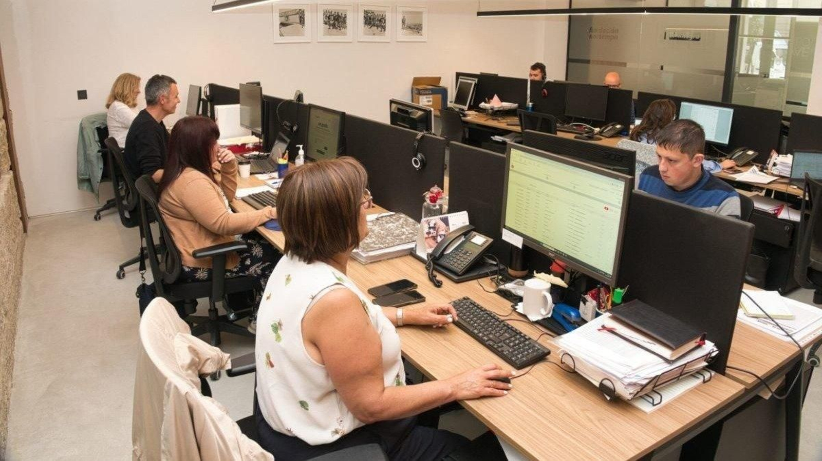 En la empresa de recursos humanos Nortempo, en la imagen su oficina de Vigo, animan a usar el curriculum ciego.