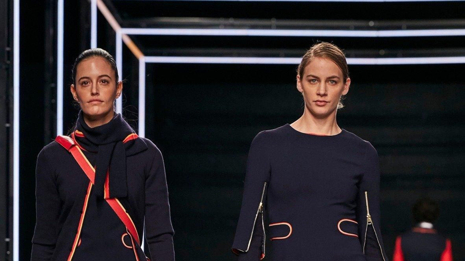 Desfile de presentación de los nuevos uniformes de Iberia.