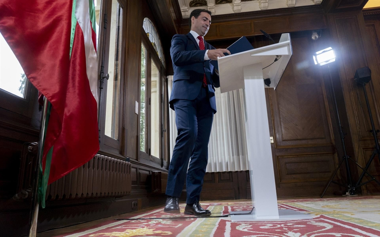 El Lehendakari, Imanol Pradales, en una comparecencia en el Palacio de Ajuria Enea, en Vitoria-Gasteiz.