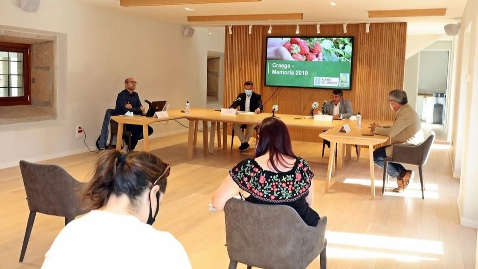 Un momento de la presentación de la memoria del Craega, en Boqueixón.