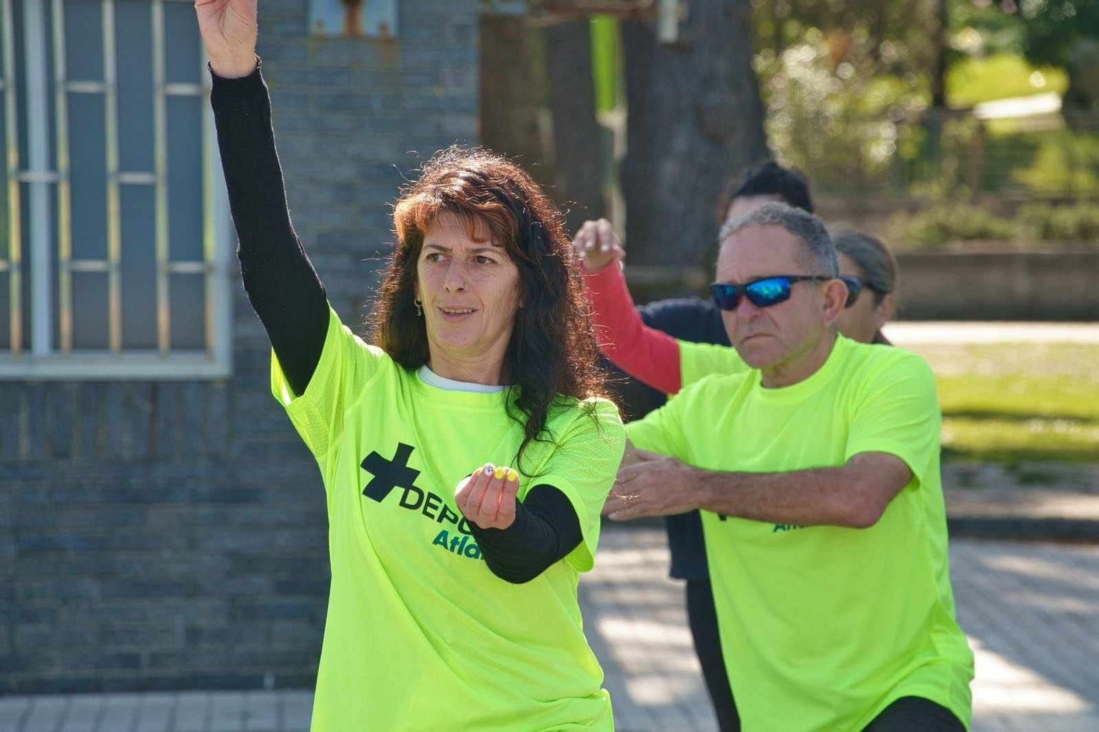 Sesión de taichí de +Deporte Atlántico en Samil.