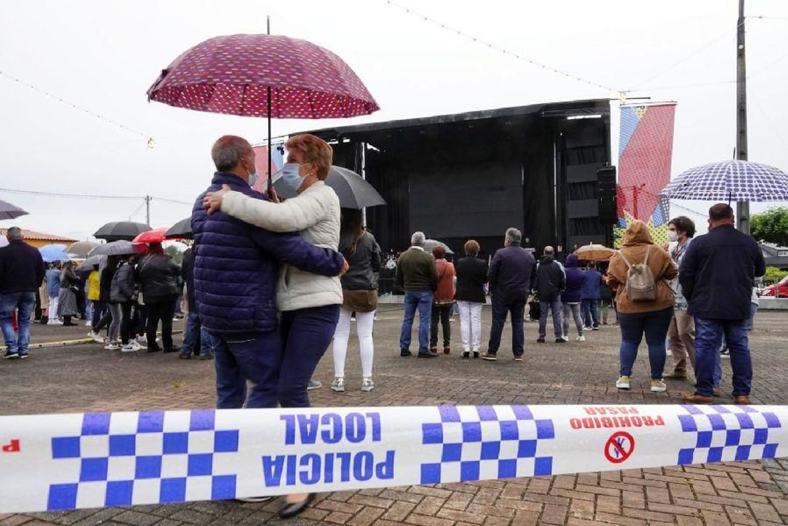 Tomiño vuelve a bailar en una verbena _ Vicente Alonso 22