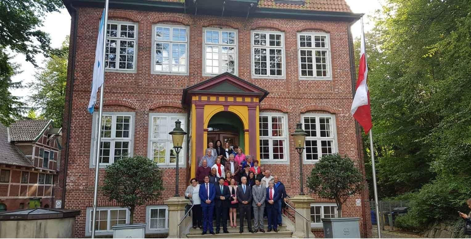 Antonio Rodríguez Miranda, secretario xeral da Emigración, en Cuxhaven