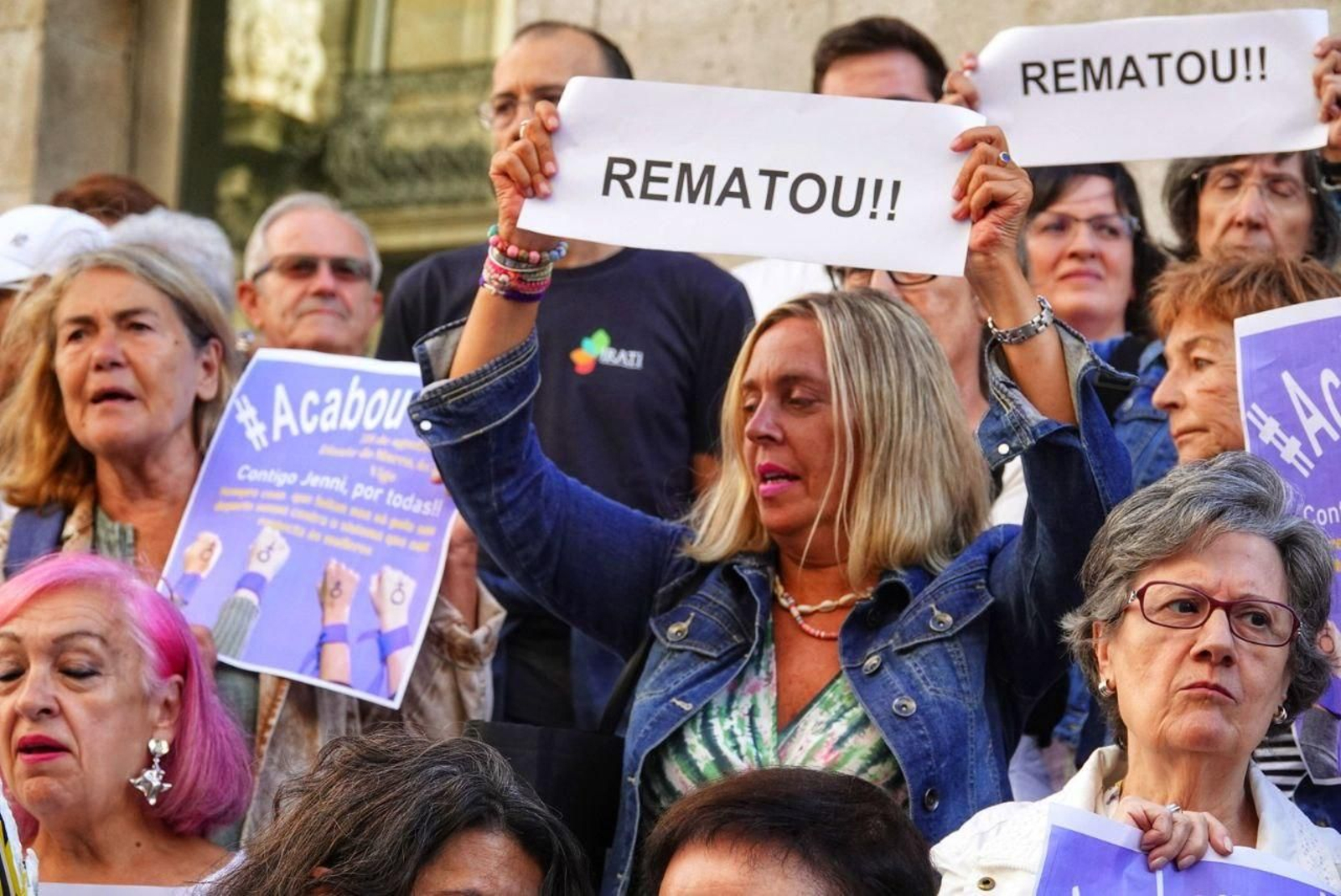 Concentración en apoyo a Jenni Hermoso en Vigo. // Vicente Alonso