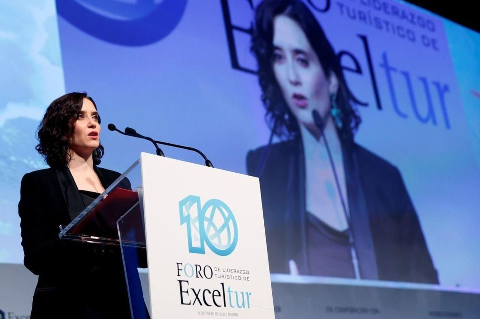 La presidenta de la Comunidad de Madrid, Isabel Díaz Ayuso, ayer, durante un discurso en un foro.
