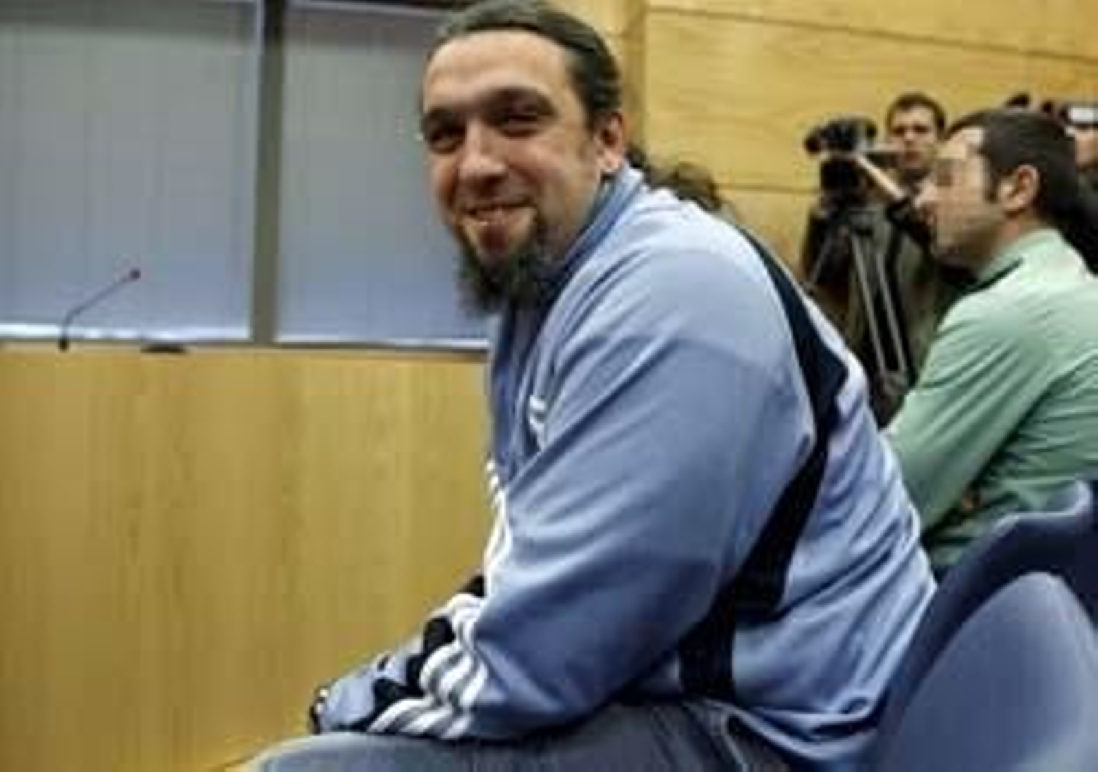 El ultra del Olympique, Santos Mirasierra, durante el juicio.