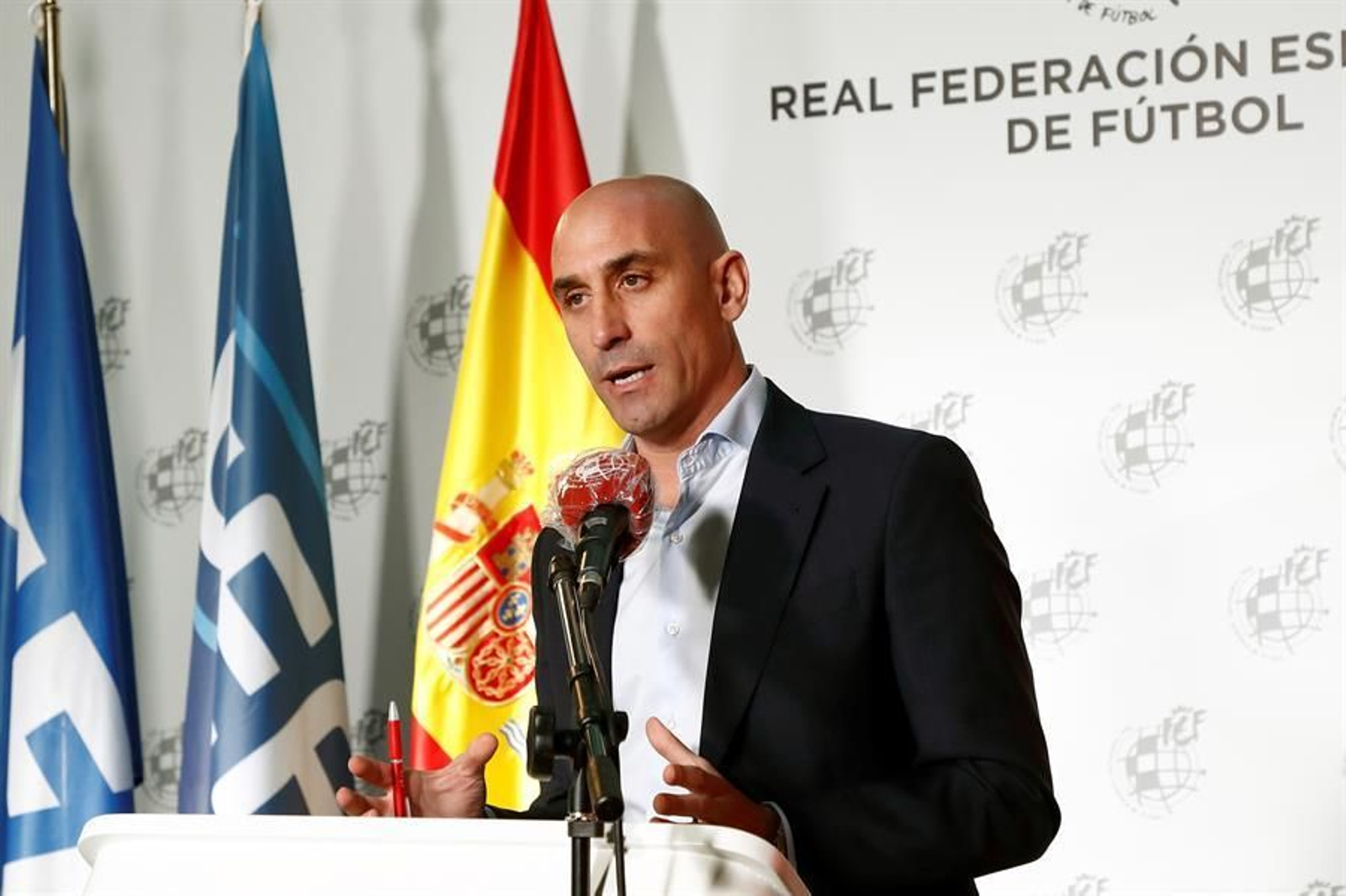 Luis Rubiales, presidente de la Federación Española, que se apunta a la idea de acabar las ligas.