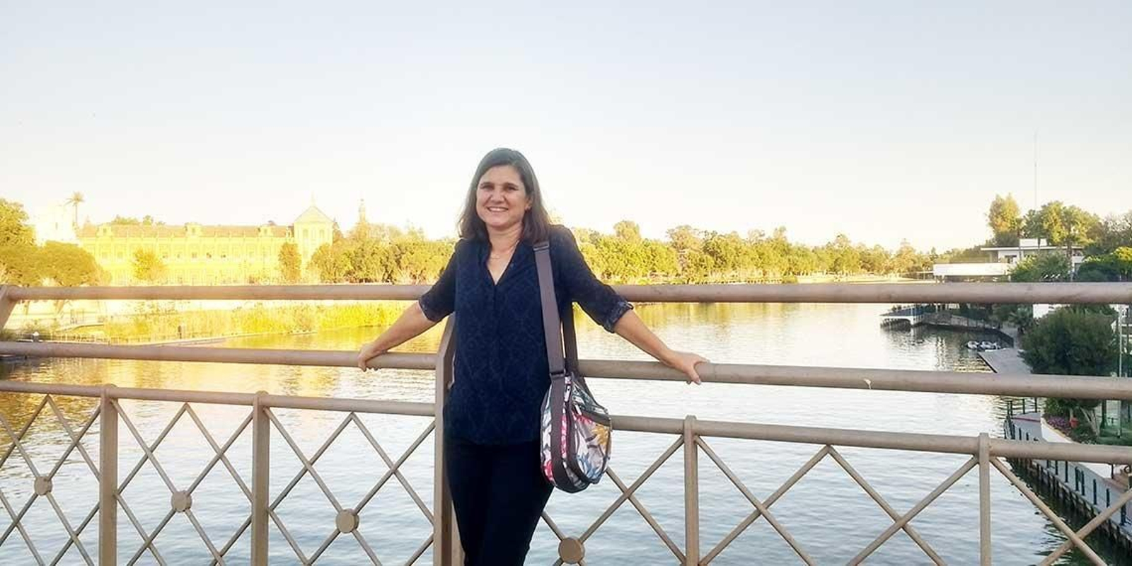 Al percatarse del aumento de españoles emigrados al país norteamericano, Fátima Domínguez  decidió crear la web www.mexperiencia.com.