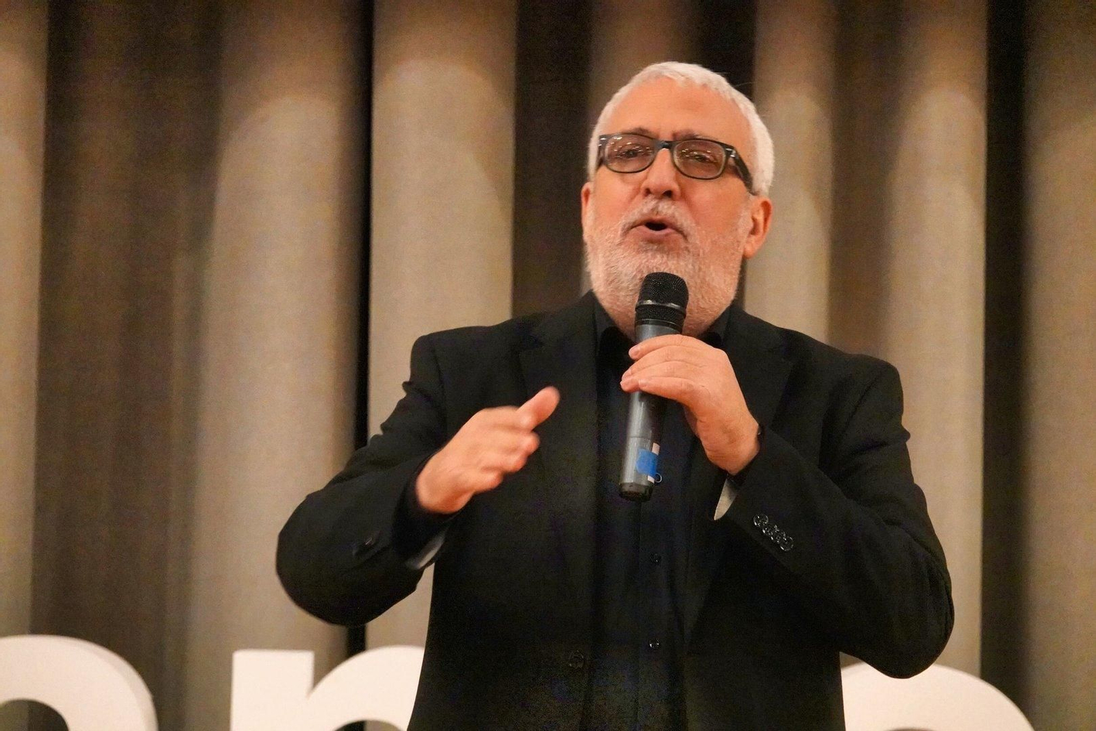 Leo Harlem en la feria empresarial en la facultad de económicas de la UVigo.