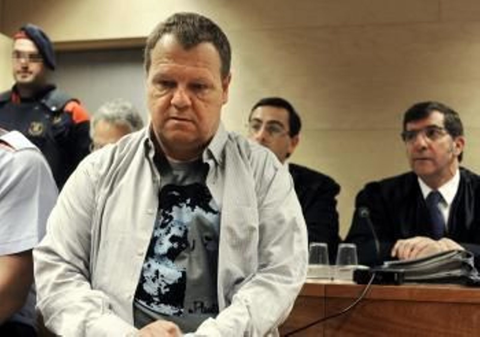 El celador de geriátrico 'La Caritat' de Olot Joan Vila, autor confeso del asesinato de once ancianos, durante la segunda sesión de juicio.