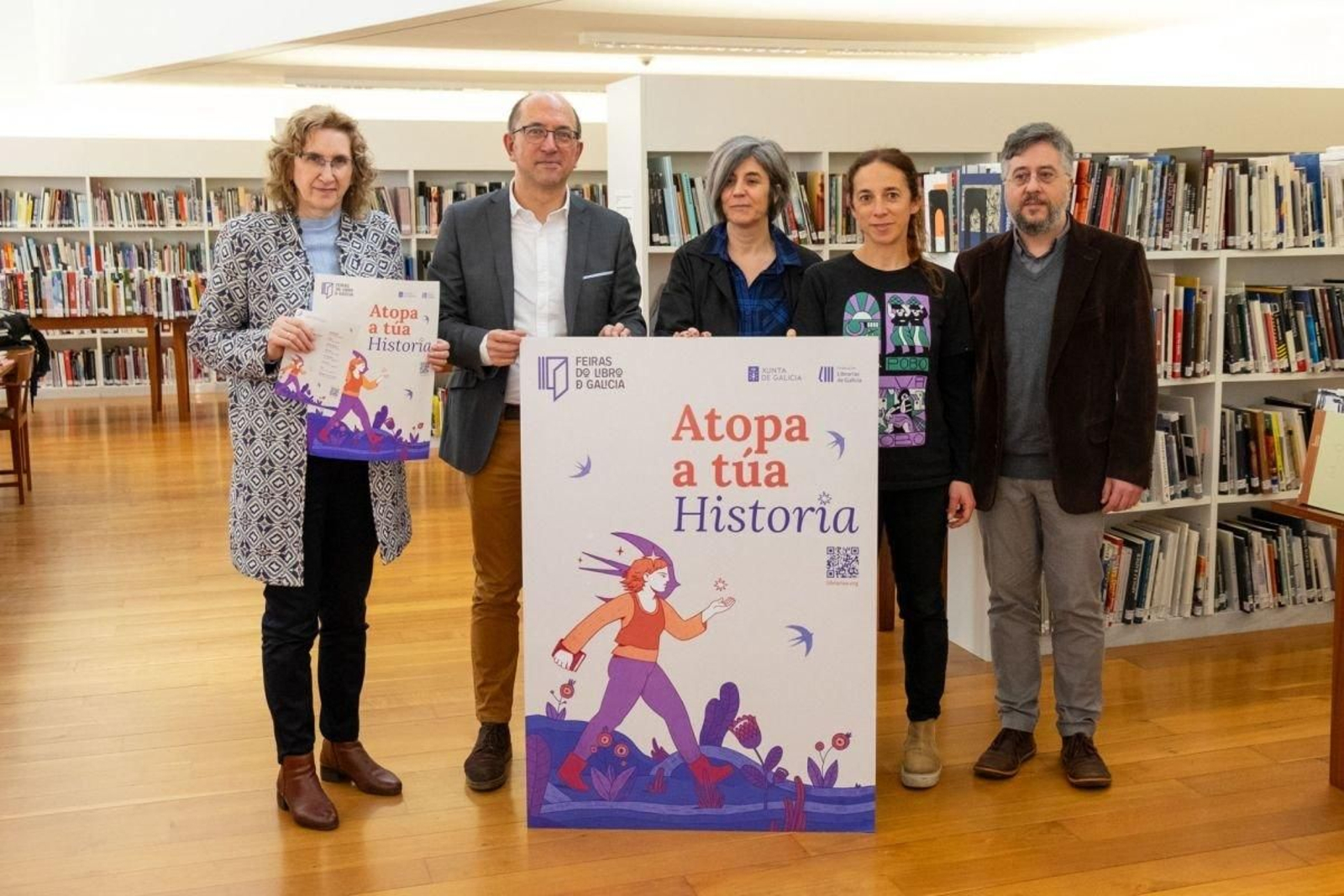La Federación de Libreiros y Anxo Lorenzo (Consellería de Cultura), ayer.