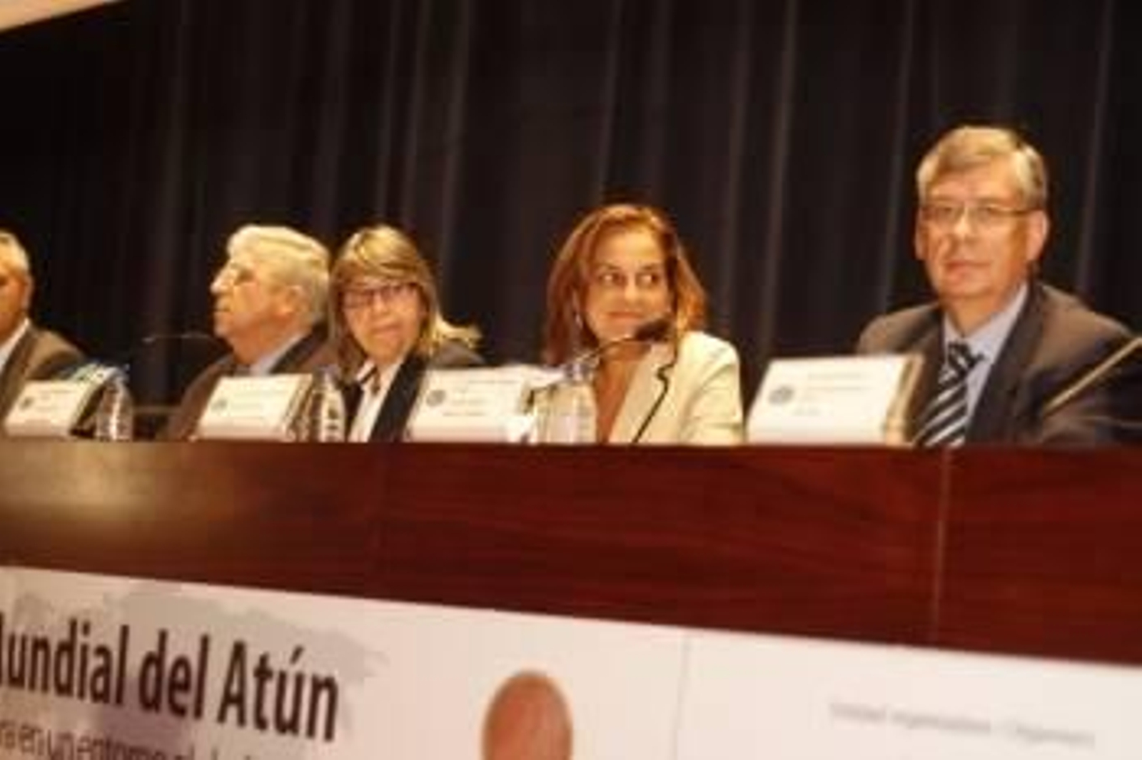 La Fuente, Quintana, Iglesias y Vieites, ayer en la clausura de la Conferencia Mundial del Atún en Vigo.