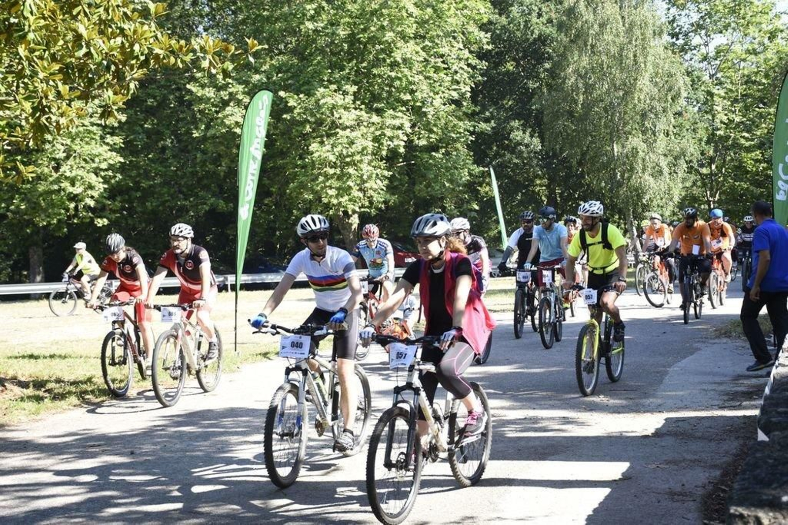 La marcha contó con una gran afluencia de ciclistas de todas las edades.