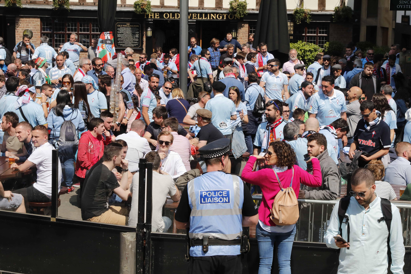 El viaje de la afición celeste a Manchester, el 11 de mayo de 2017. // J.V. Landín