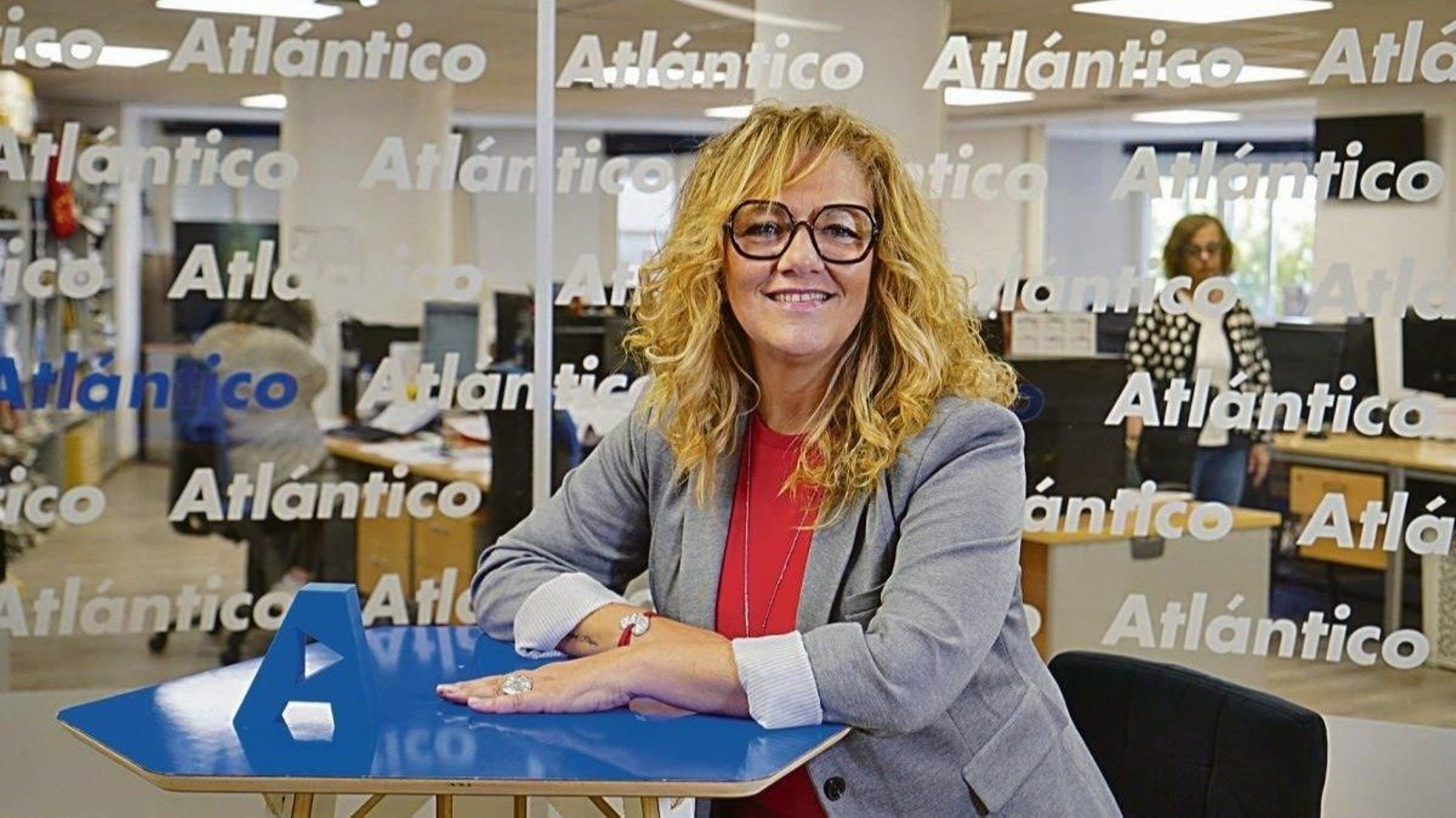 Margot Álvarez en el set de TV de Atlántico.