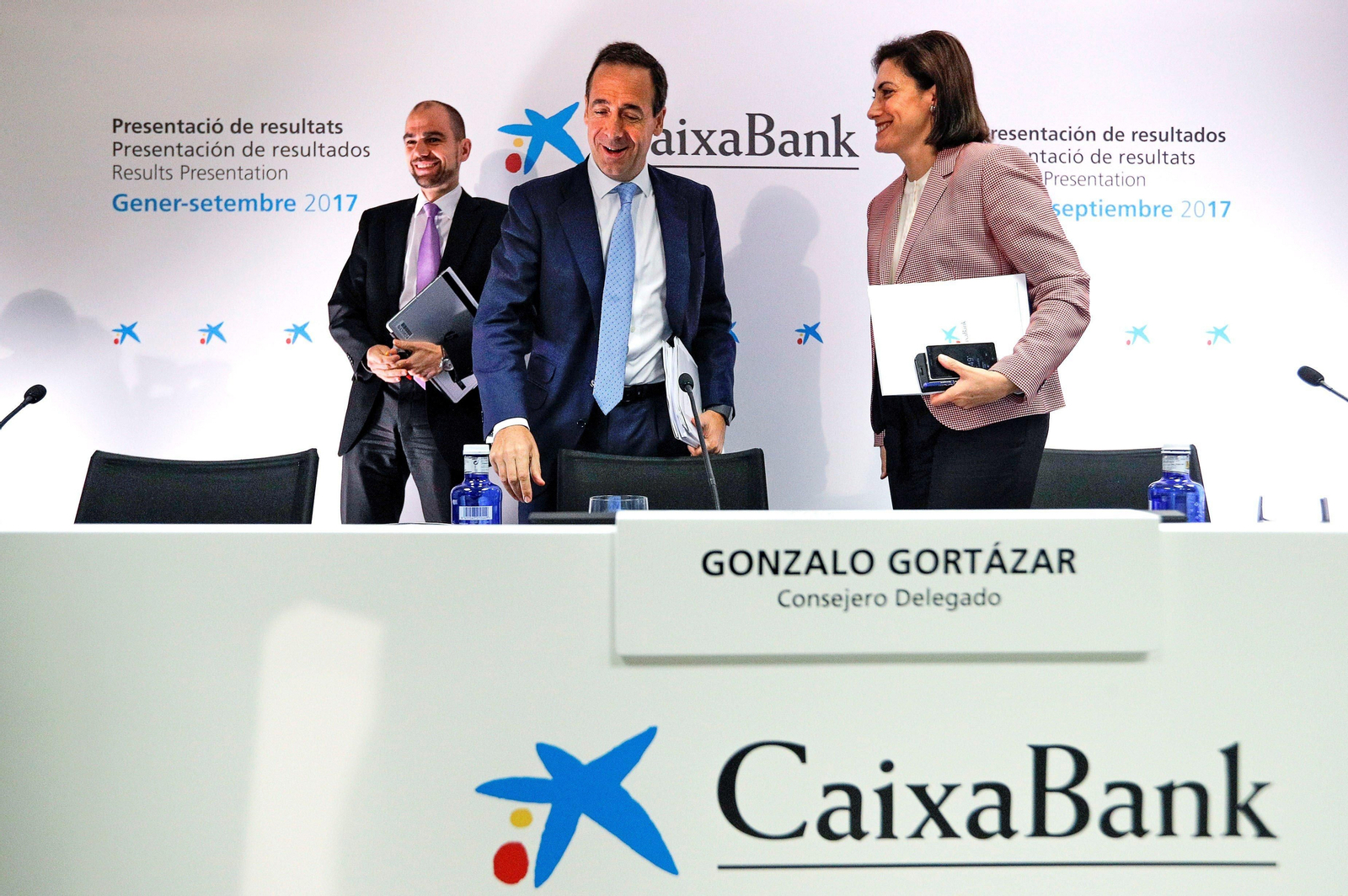 Gonzalo Gortázar, con María Luisa Martinez, directora de Comunicación.