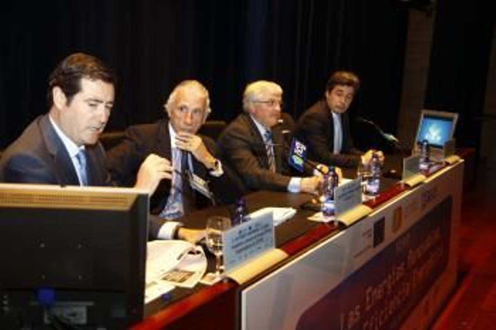 La CEP organizó ayer un foro sobre las renovables.