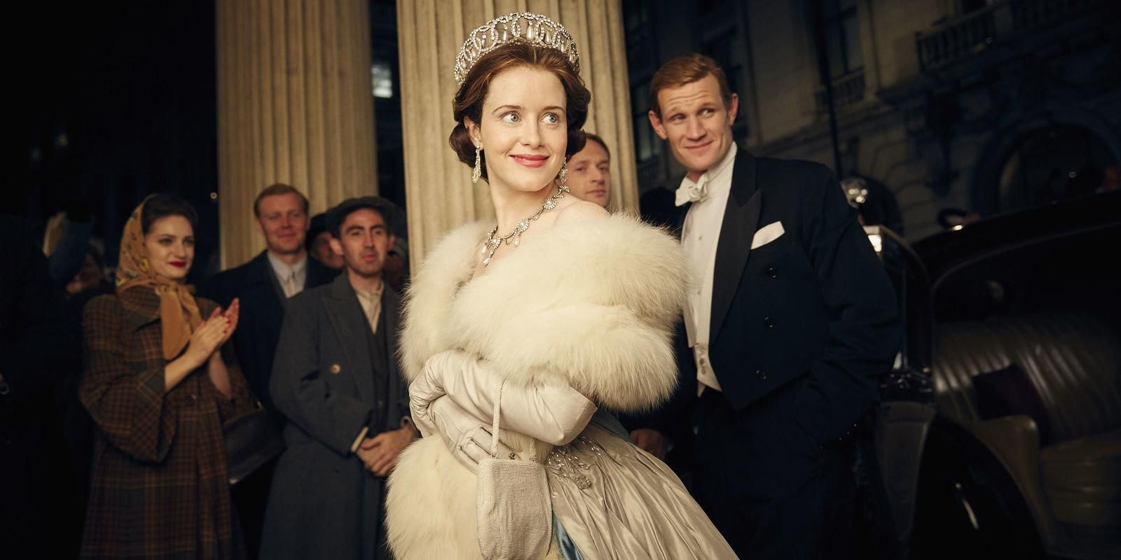 La actriz Claire Foy encarna a la reina Isabel II en la serie "The Crown".