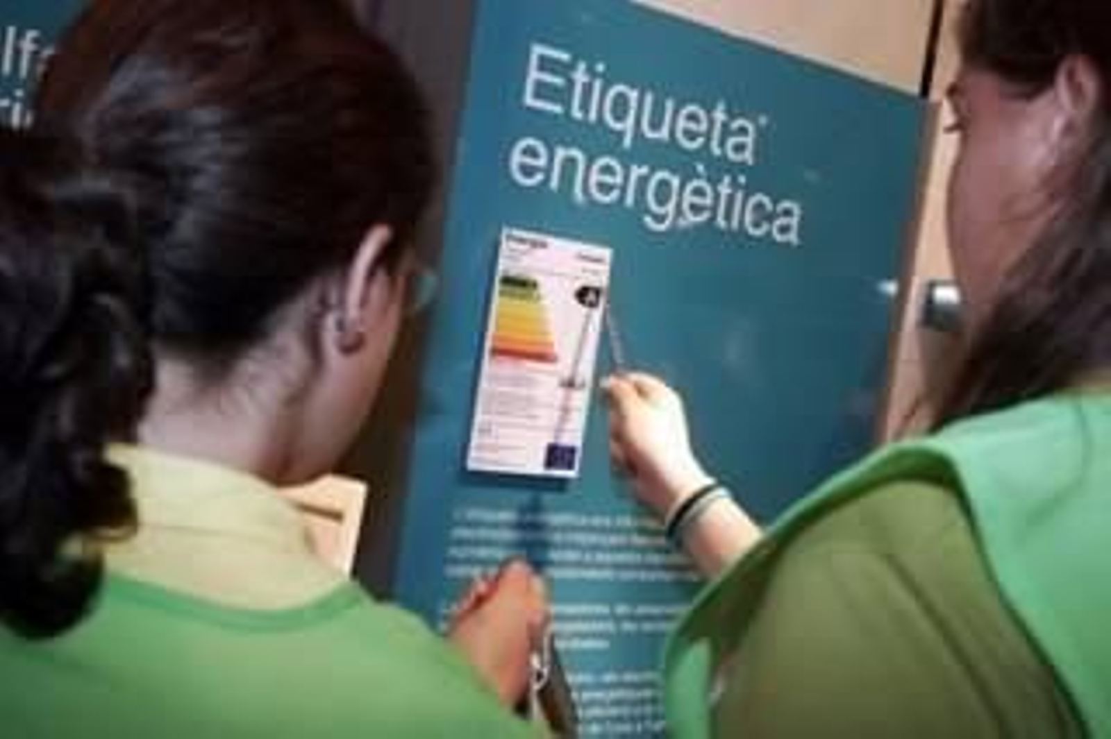 Varios alumnos participando en una actividad.