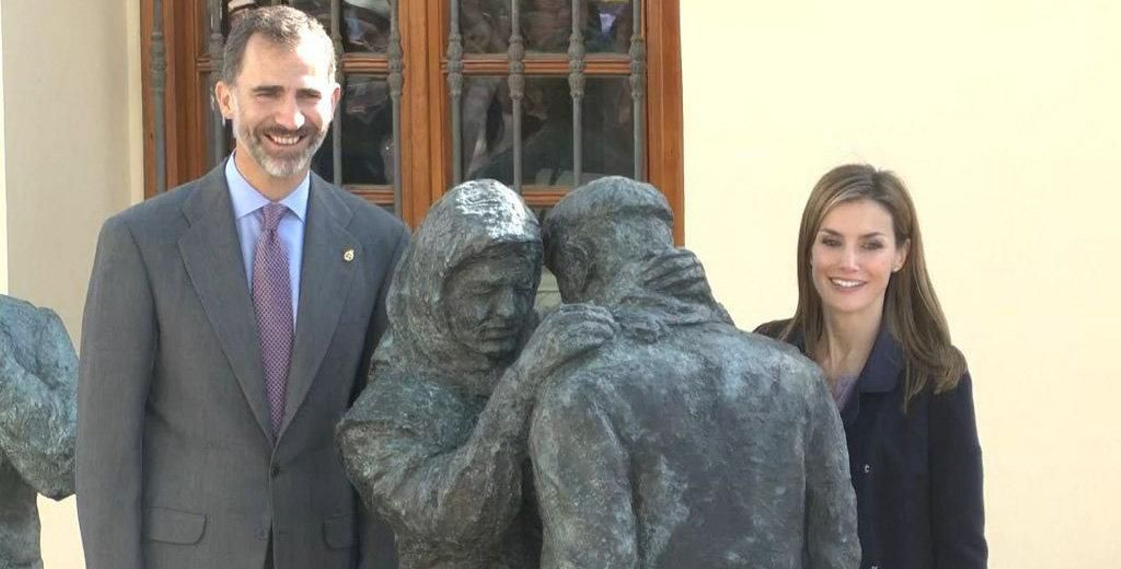 Boal-Monumento-Emigración-Reyes-España0