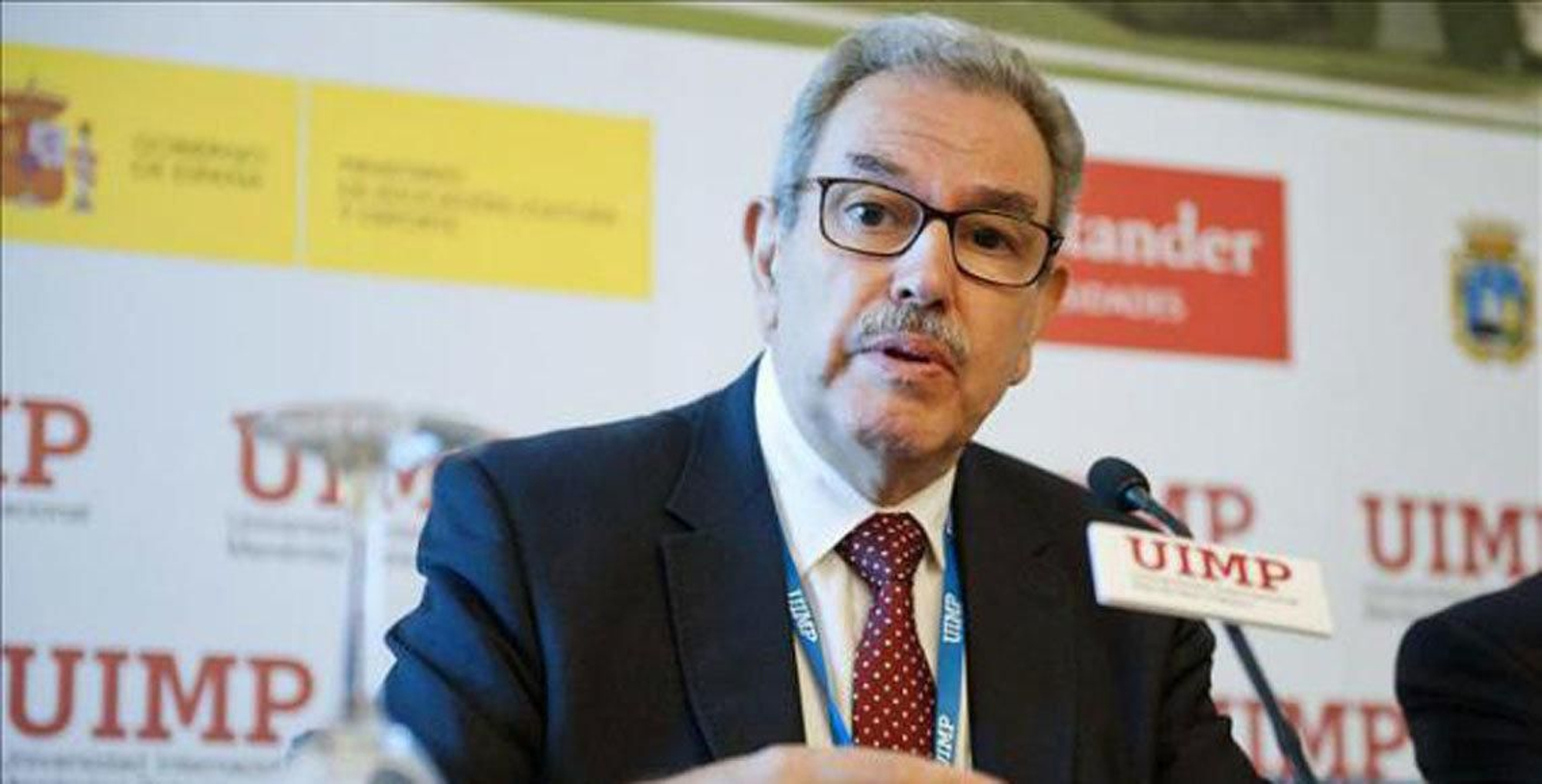 El investigador del Centro de Investigaciones Biológicas -centro adscrito al Consejo Superior de Investigaciones Científicas (CSIC)- Vicente Larraga.