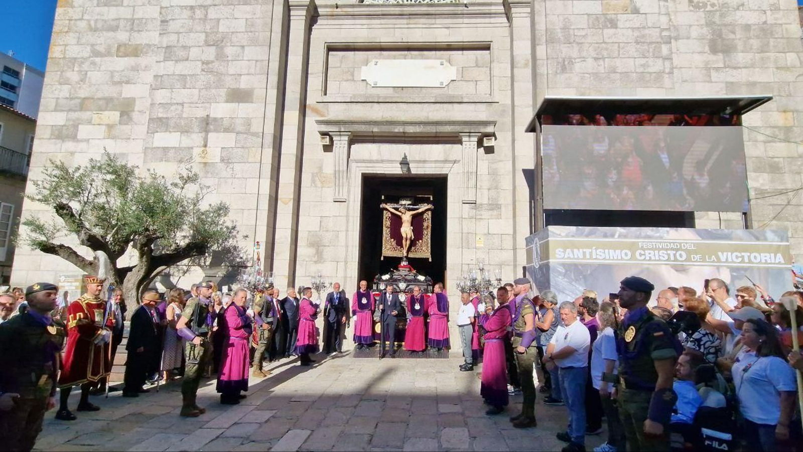Procesión del Cristo de la Victoria en Vigo. // J.V. Landín
