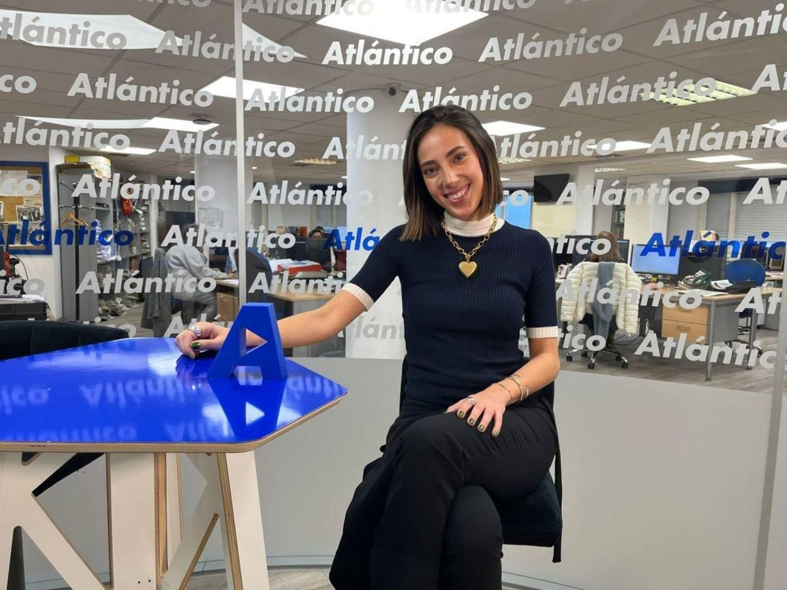 Marta Soliño, en el set de Atlántico TV.