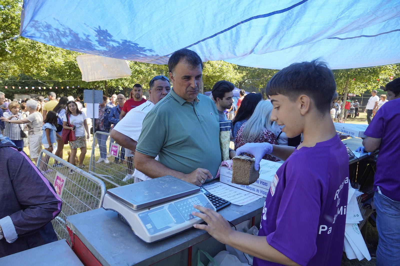 Celebración de la Romaría do Pan de Millo en Cabral.