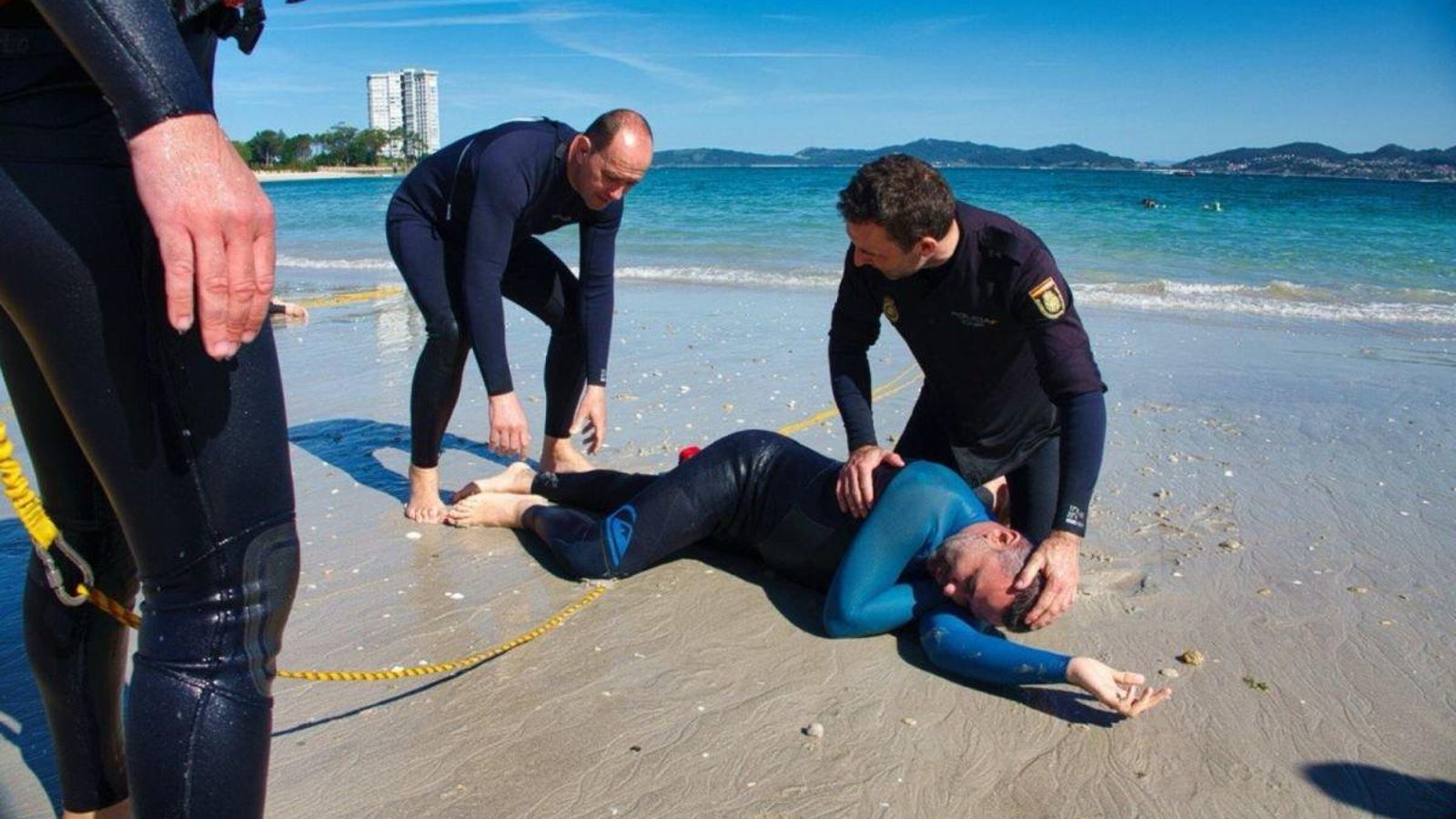 Los agentes pusieron en práctica la formación.