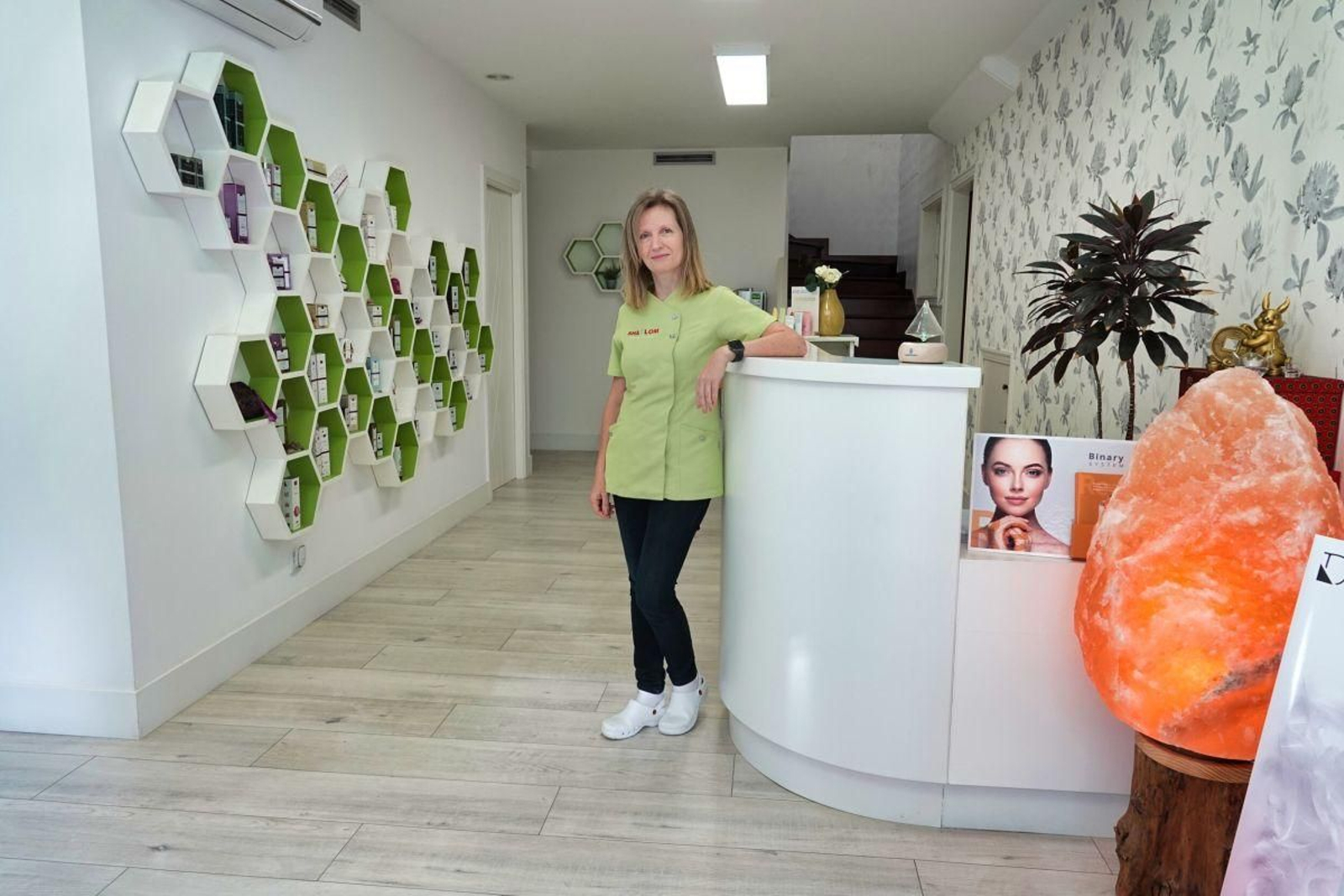 Manuela Figueiredo posa en su centro de estética Shalom.