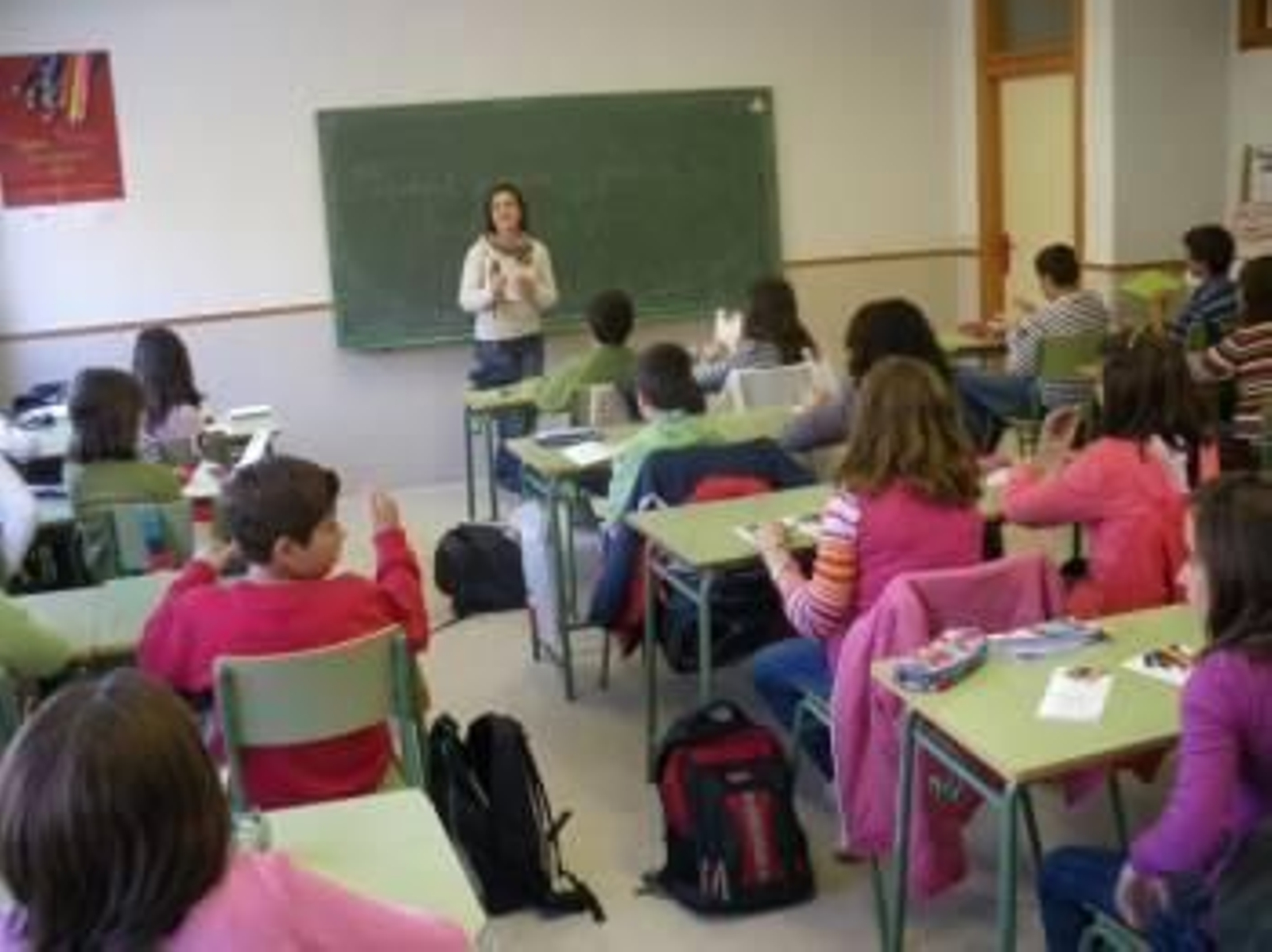 Un grupo de estudiantes de secundaria, en una clase. (Foto: ARCHIVO)