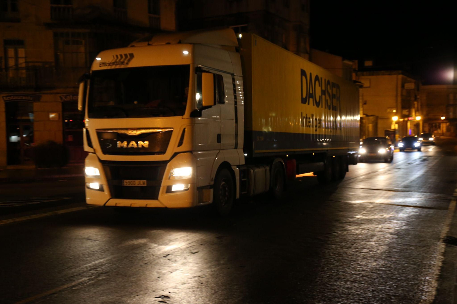 La Nacional 120 continúa con destrozos a vehículos _ Alberte 01