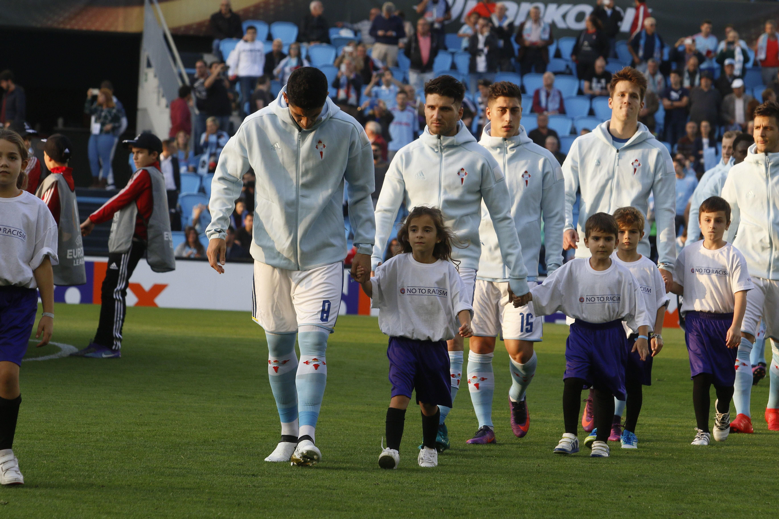 Lemos jugó con el Celta nueve partidos, tres de ellos de la Liga Europa –en la imagen, el del Ajax–.