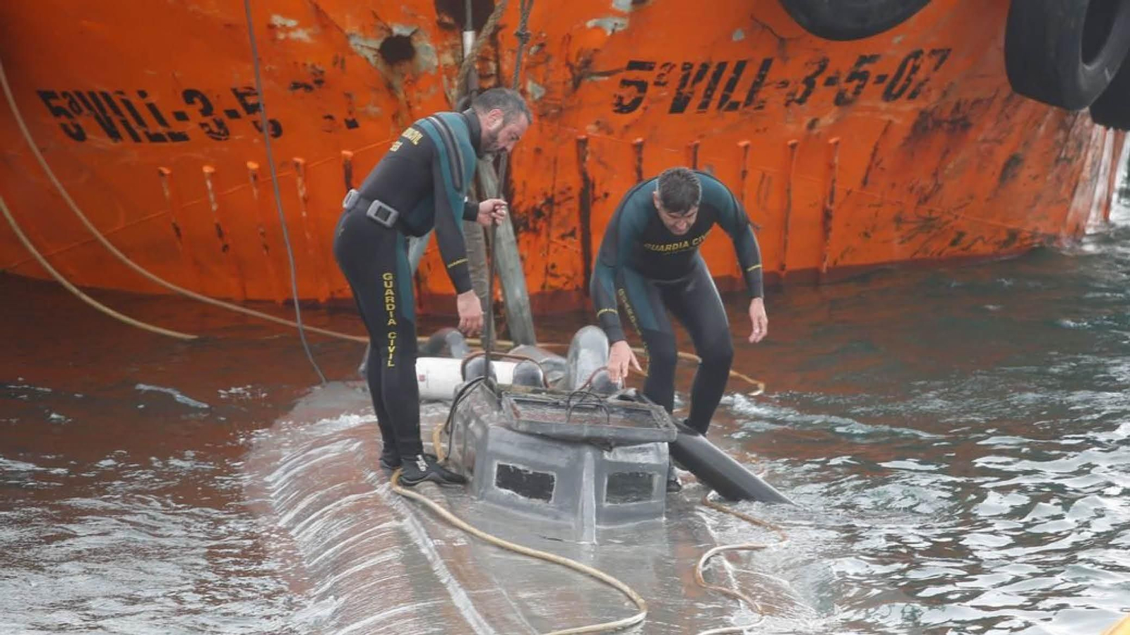 El narcosubmarino fue interceptado en la Ría de Aldán.