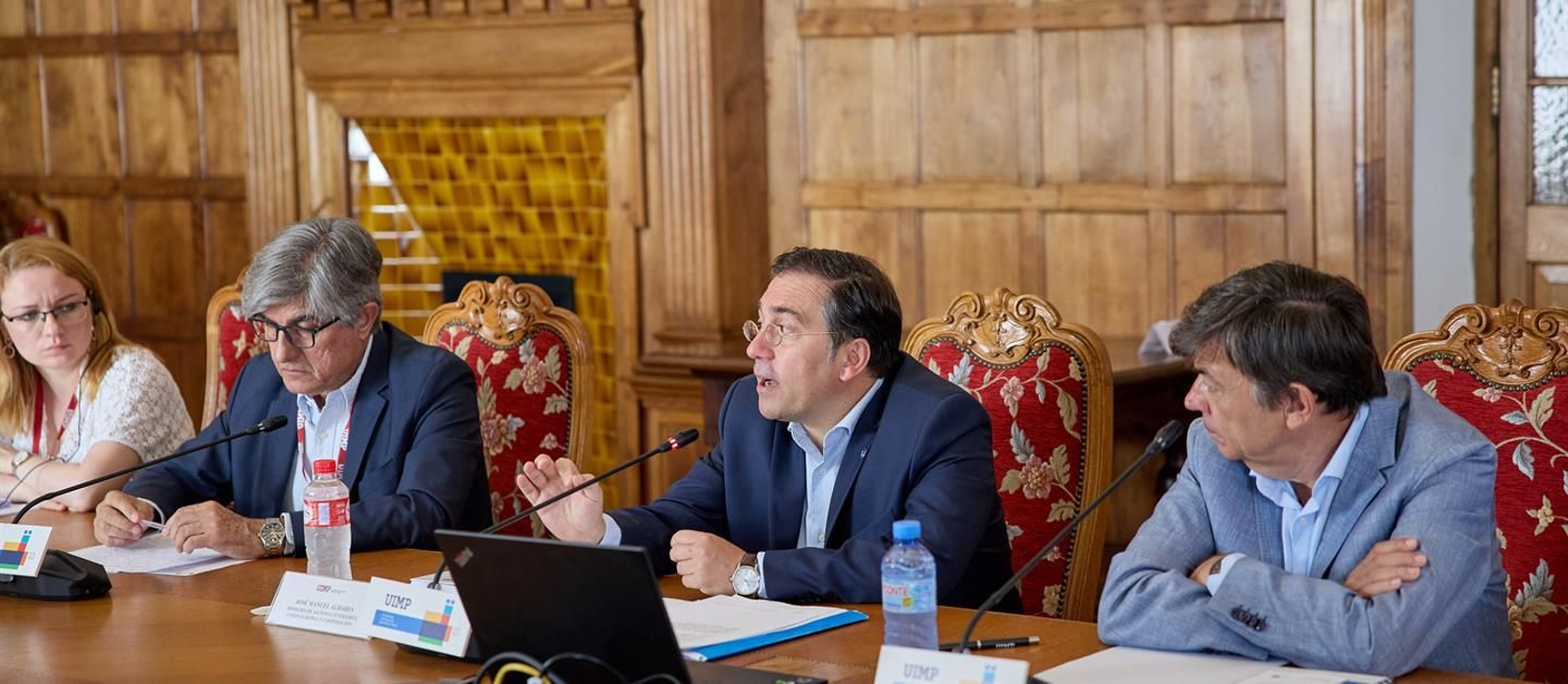 Imagen de la primera edición del programa del Ministerio "España en el Mundo".