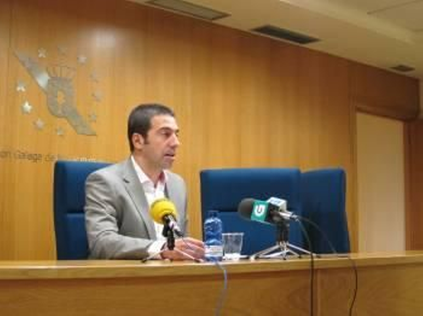 Alfonso Villares, vicepresidente ejecutivo de la Fegamp, durante su comparecencia pública. (Foto: E.P.)