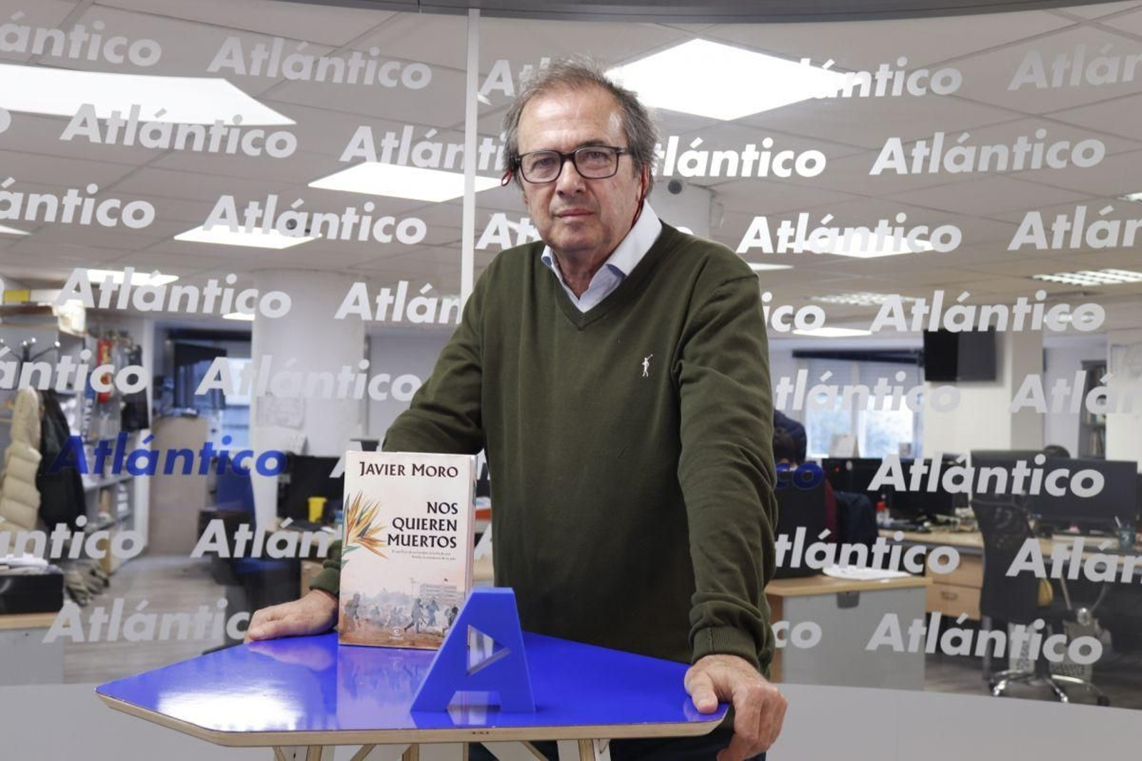 Javier Moro visitó el set de Atlántico TV.