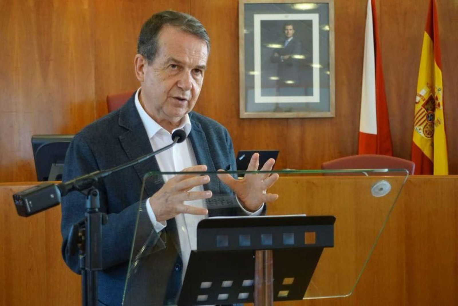 Caballero dijo que la nueva propuesta del Gobierno representa un cambio sustancial a mejor.