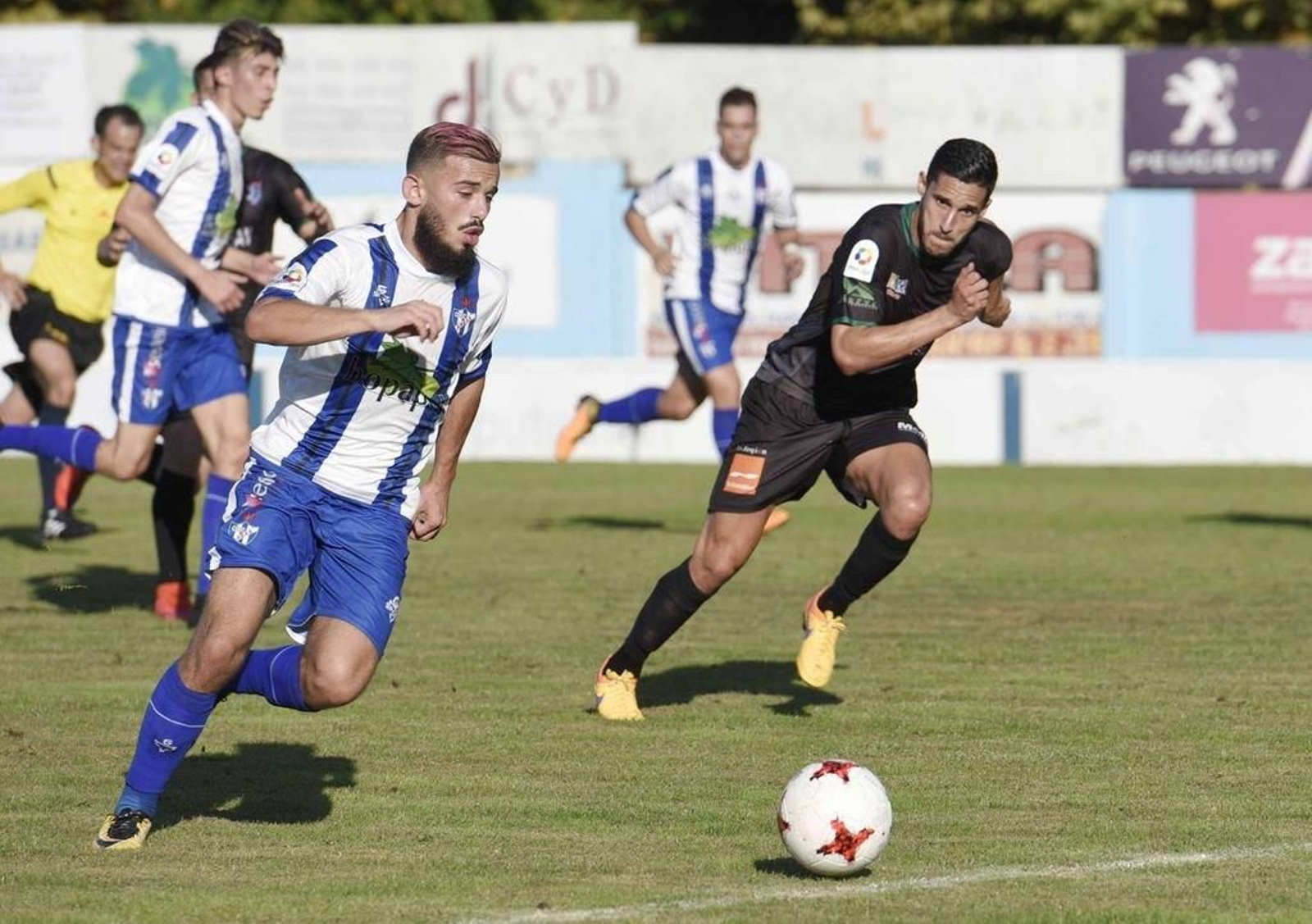 El Cultural Areas sumó ayer la primera victoria de la temporada en A Lomba.