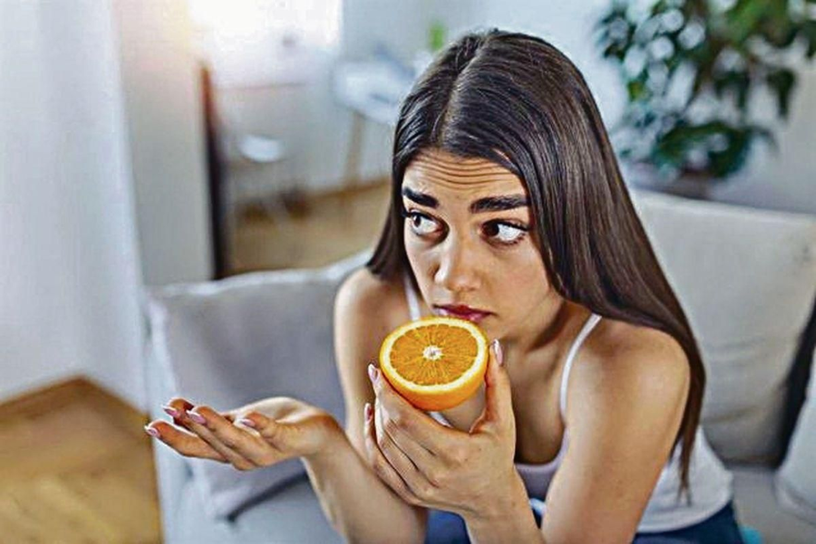 La pérdida de olfato es uno de los efectos del covid.