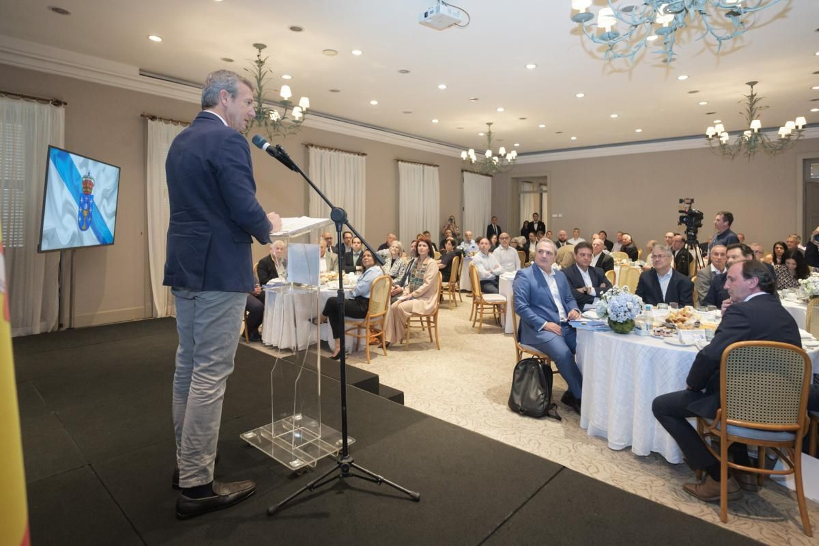 El presidente de la Xunta, Alfonso Rueda, participó en un desayuno empresarial organizado por la Associaçao Brasileira de Empresarios Galegos (Abegal) en Río de Janeiro.