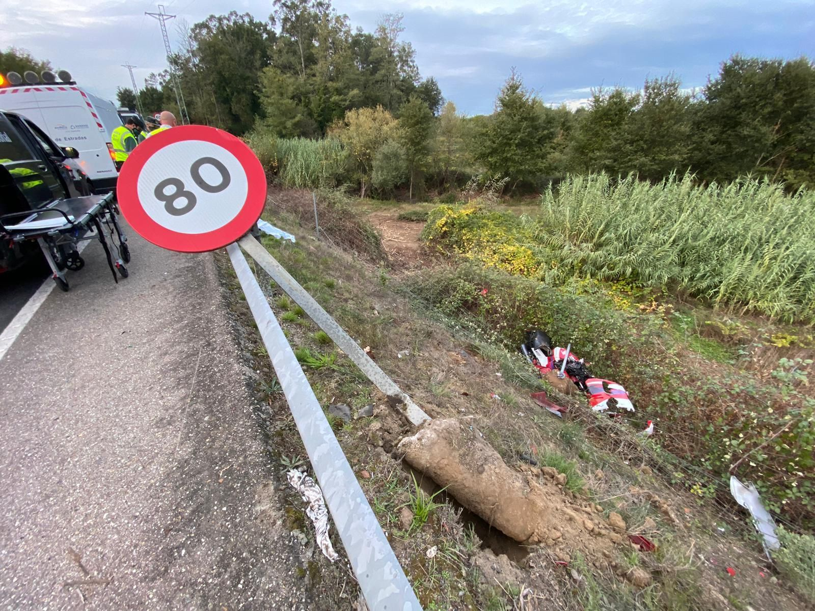 Muere un motorista  en Salvaterra de Miño // Alberte