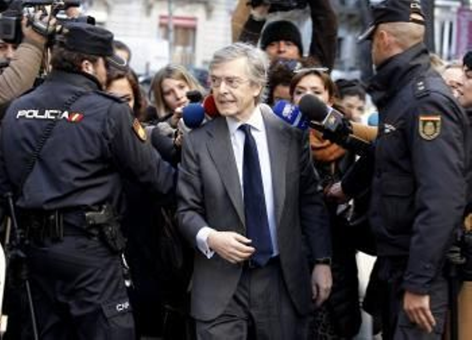 El exdiputado del PP Jorge Trías a su llegada esta mañana a la sede de la Fiscalía Anticorrupción