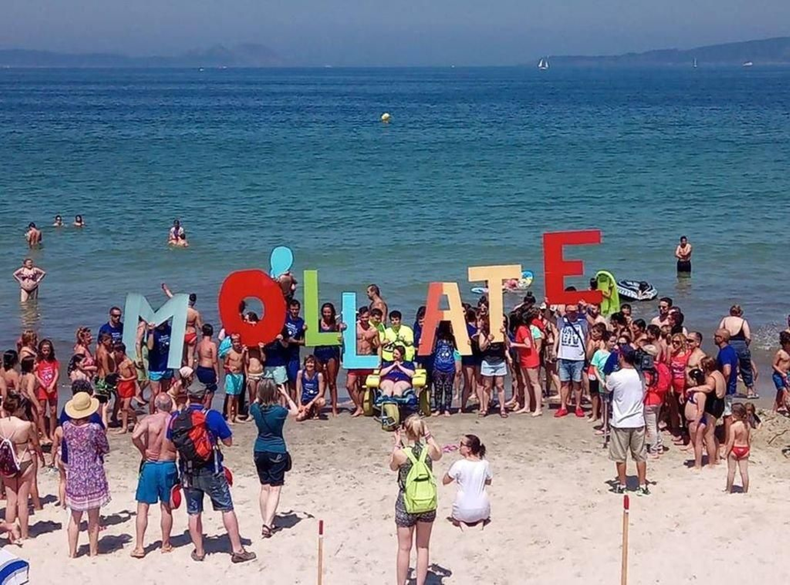 La playa de Samil se mojará hoy por la esclerosis múltiple