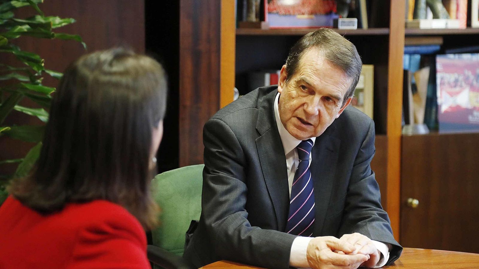 Caballero destaca su buena relación con el nuevo rector, Manuel Reigosa.