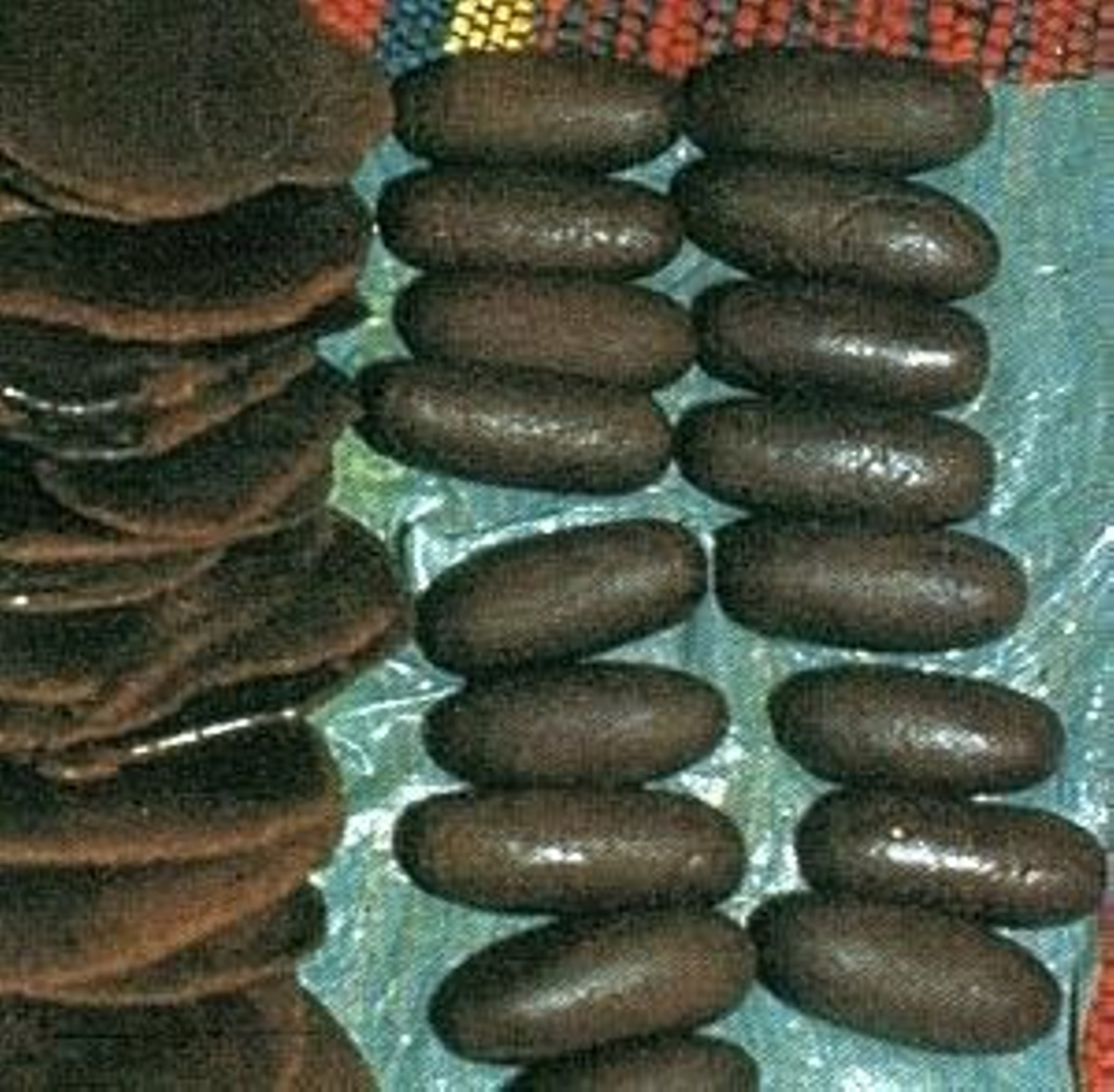 Bolas de hachís incautadas por la Policía.