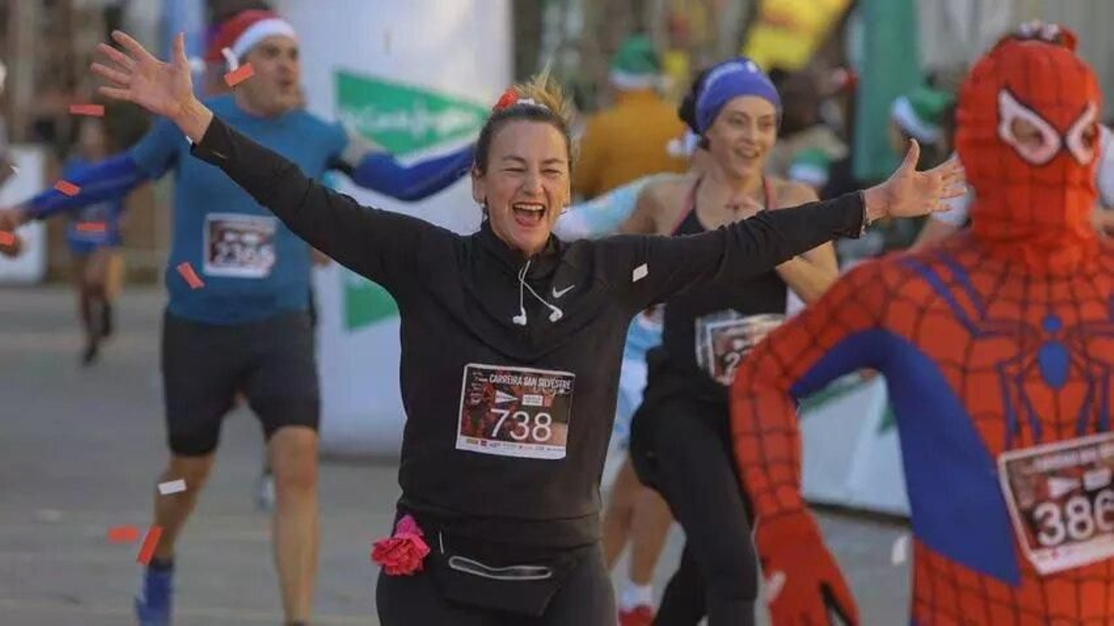 Galería | Vigo corre la San Silvestre 2024 entre multitud de disfraces